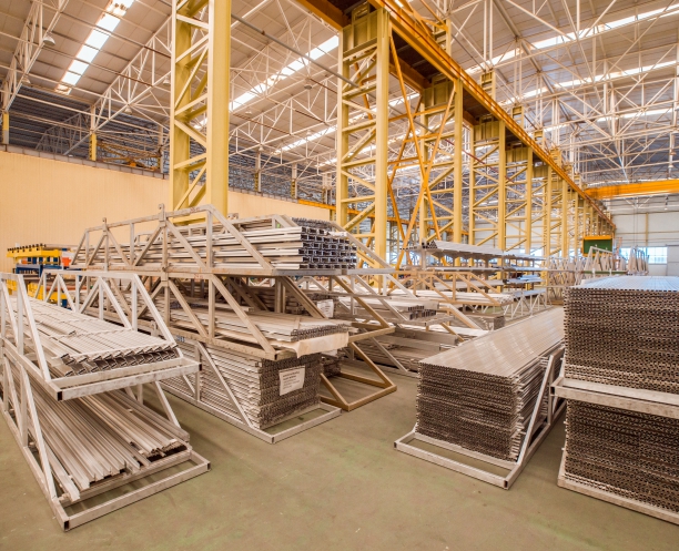 Vận chuyển thiết bị công trình – Dự án khu công nghiệp Hòa Nhơn